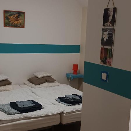 Gite Familial Et Rural Vernines Exterior foto